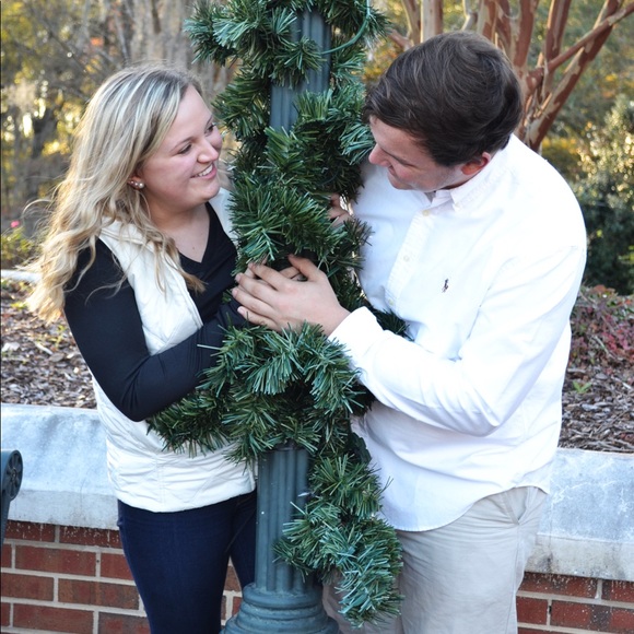 Meet your Posher, Hailey - Picture 1 of 1